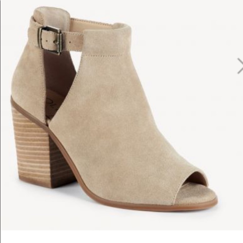 Size 7 Ferris booties